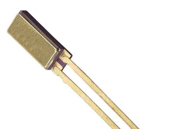 микросхема AD590MF/883B
