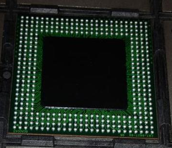 XC4028XL-3BG352I