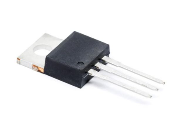 MC7915CT